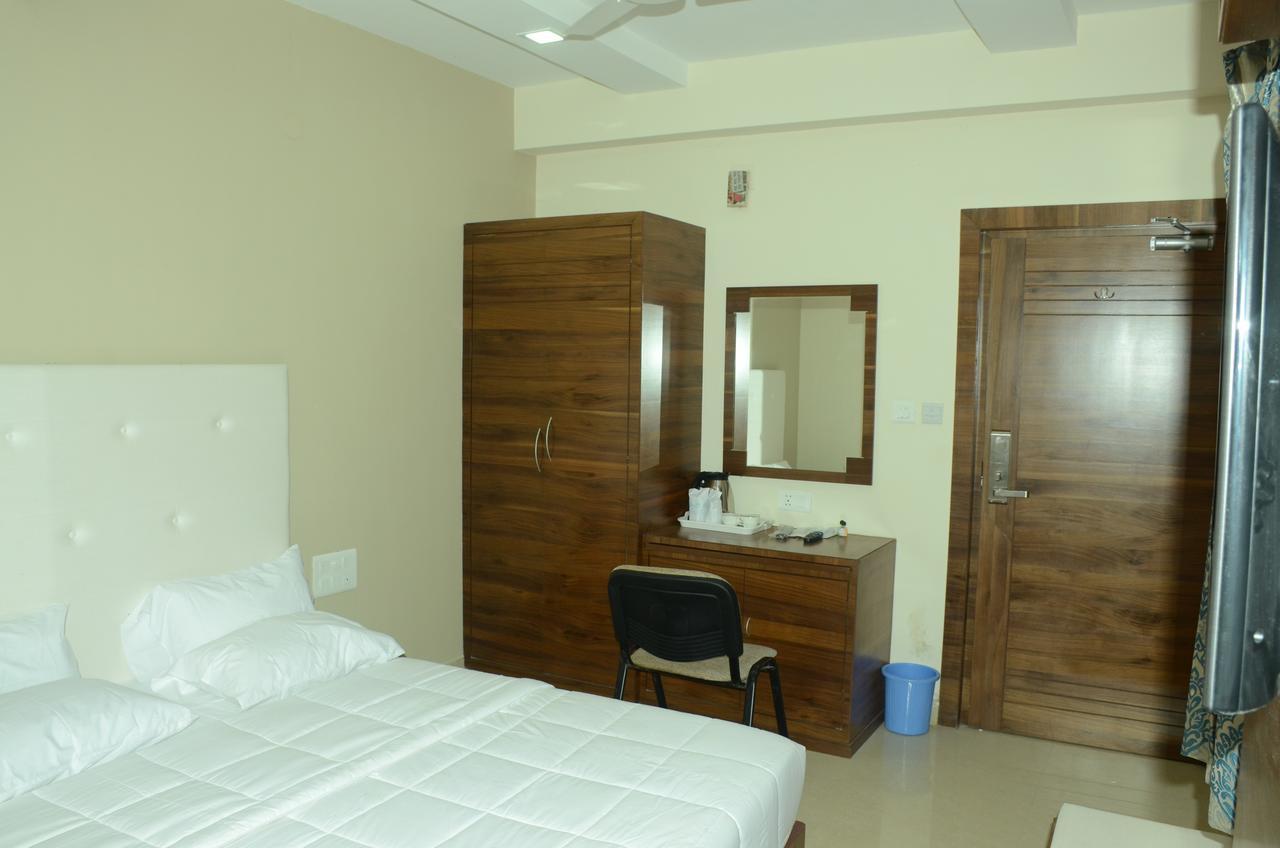 Blue Bay Resort Пури Экстерьер фото